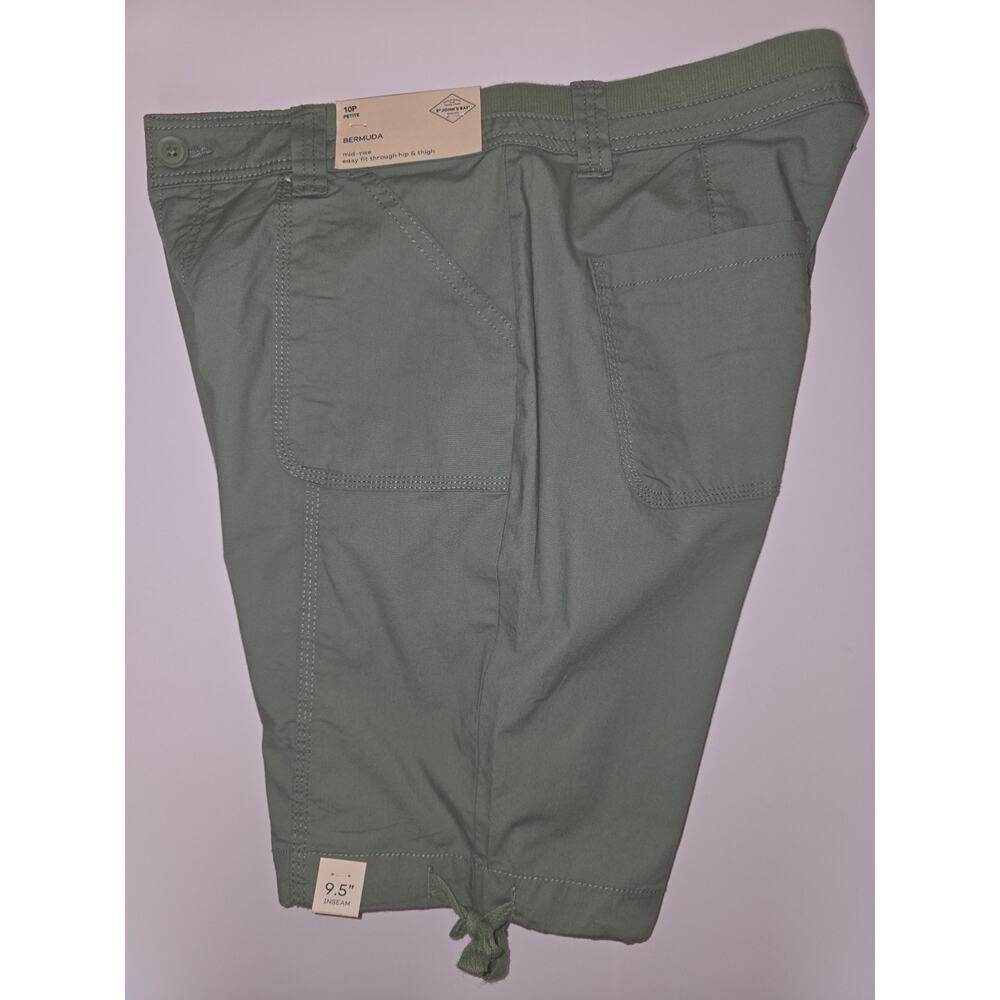 NWT 10P Women's Green Bermuda Shorts w/Pockets St. John's Bay MSRP $32 - Picture 5 of 9